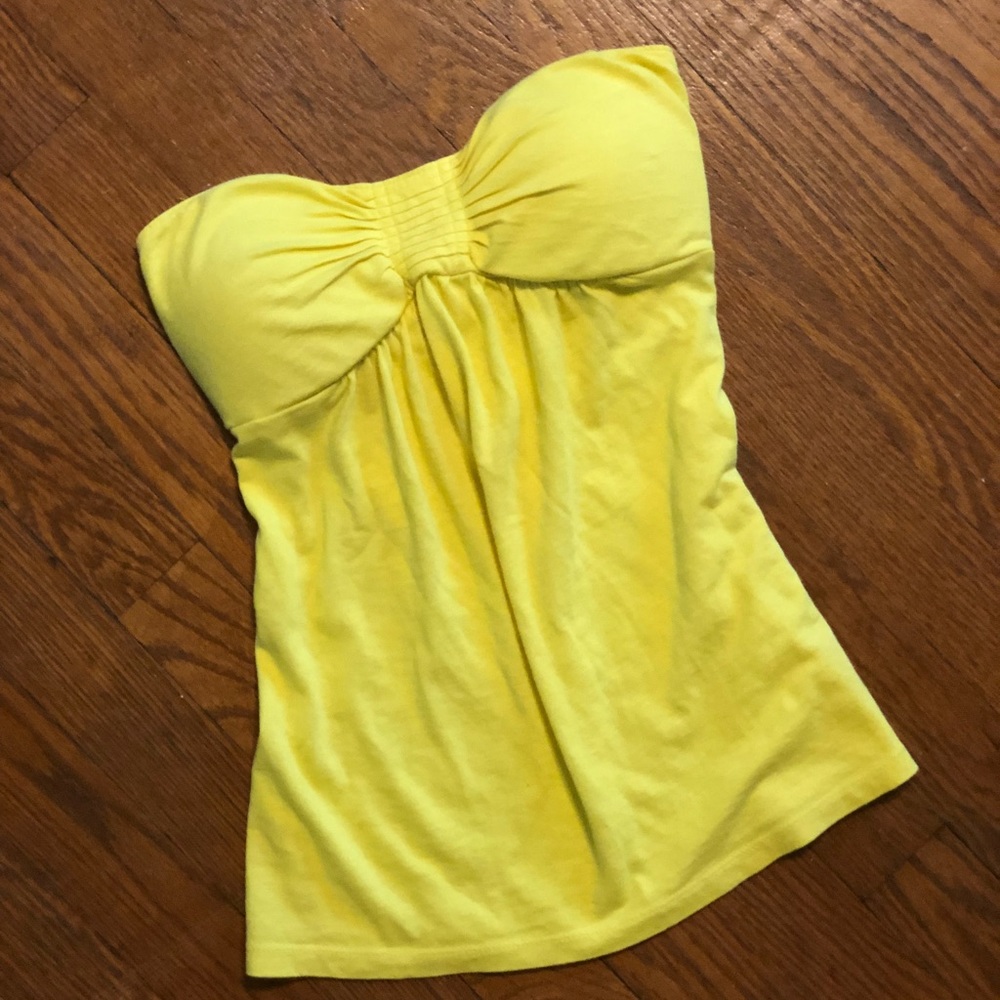 🦋pick  5/$25!  曆 yellow tube top
